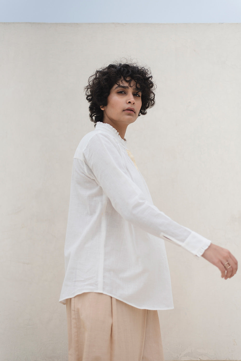 Shirt With Back Hanging