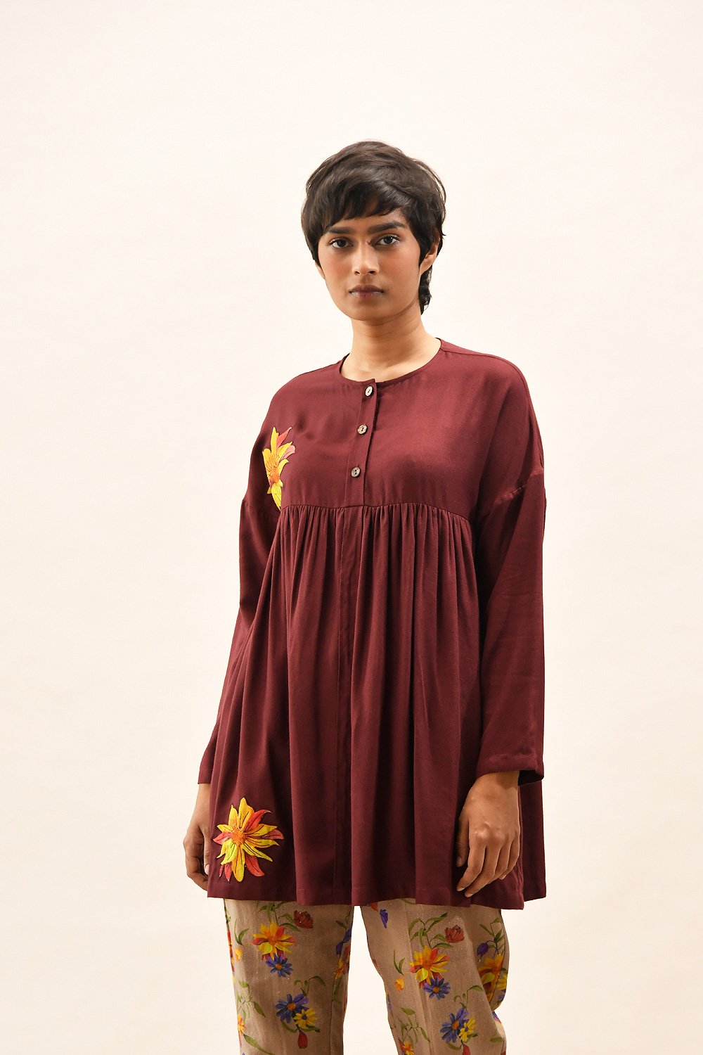 Holly Mahagony Top