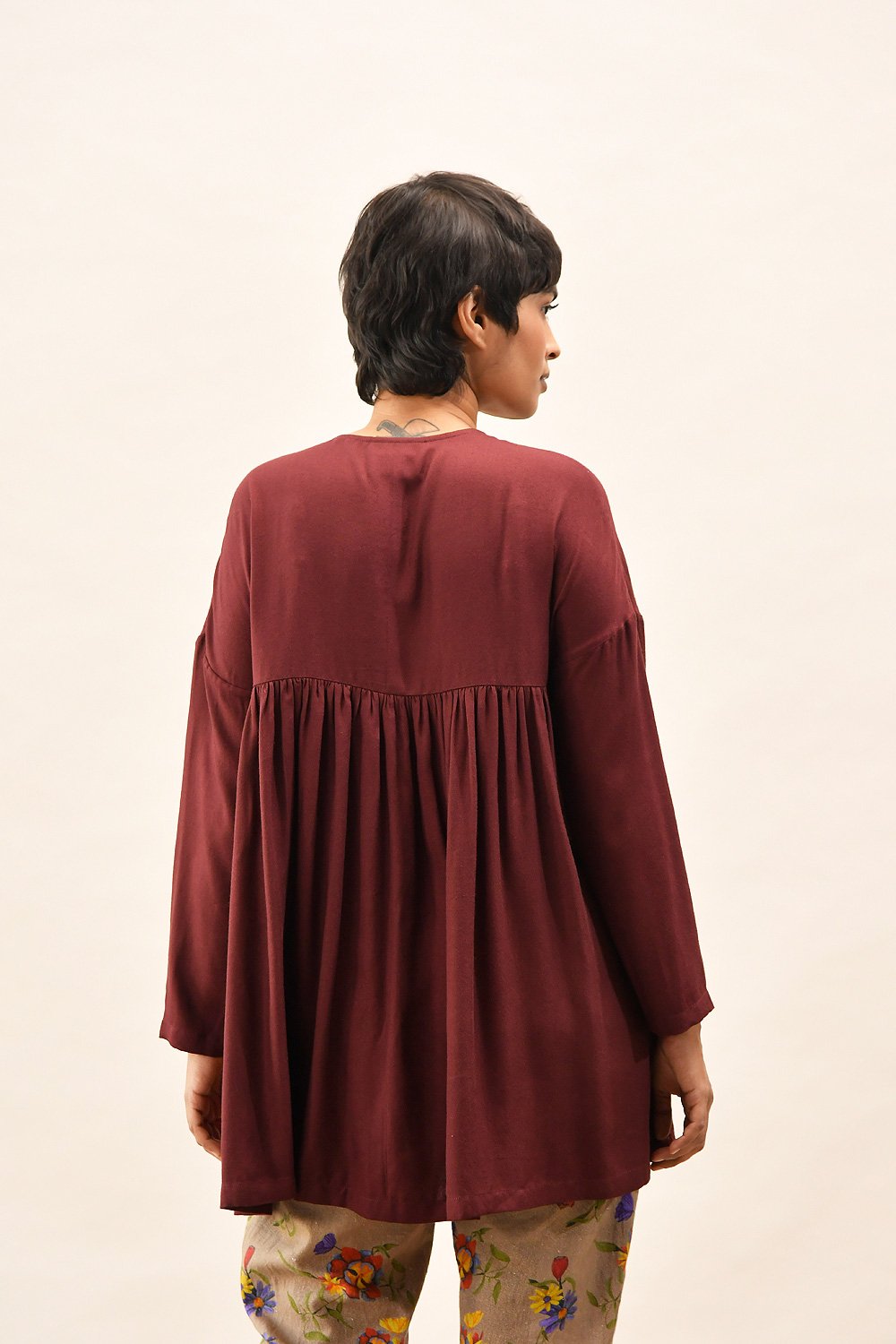 Holly Mahagony Top
