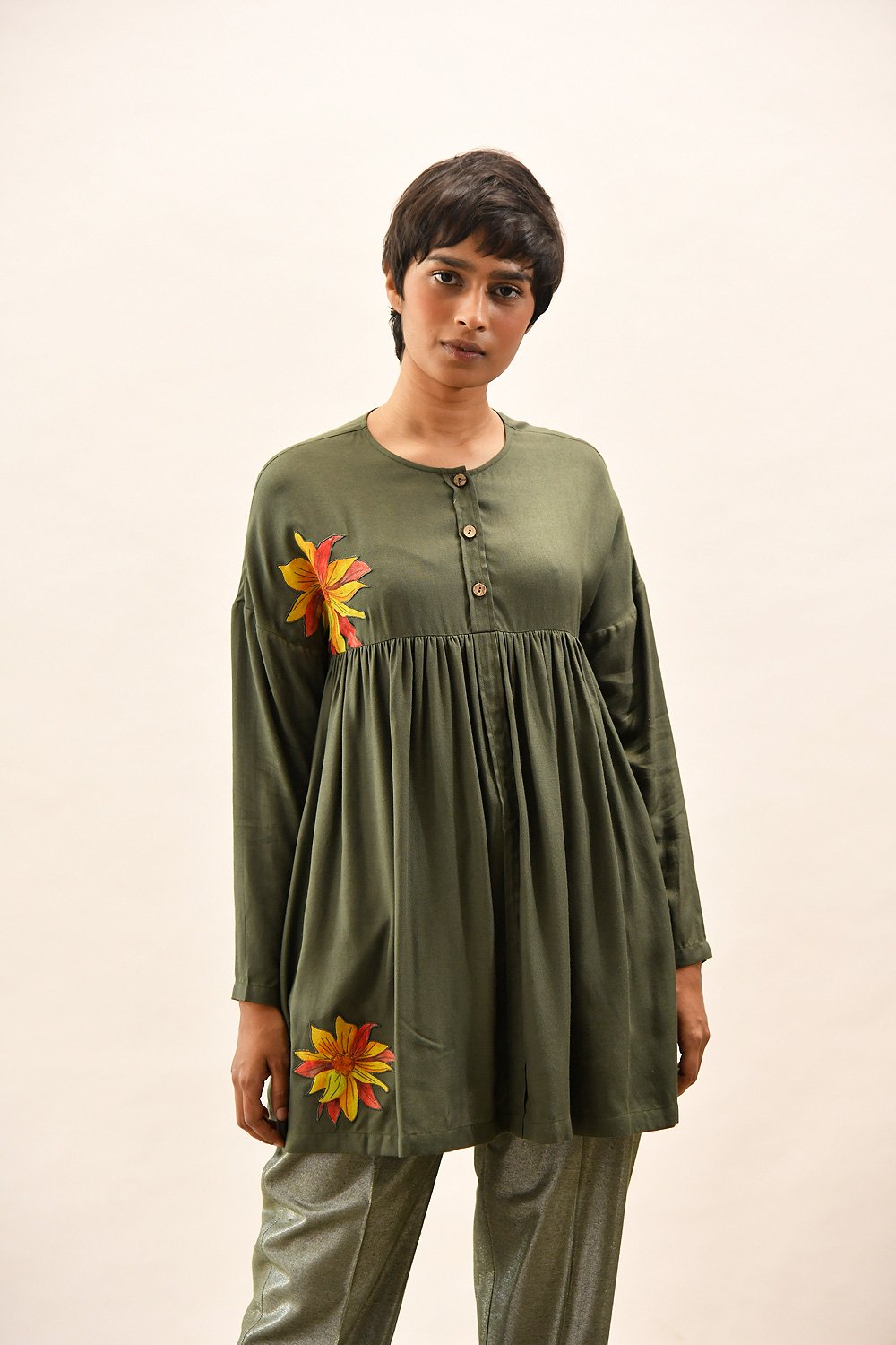 Holly Meadow Top