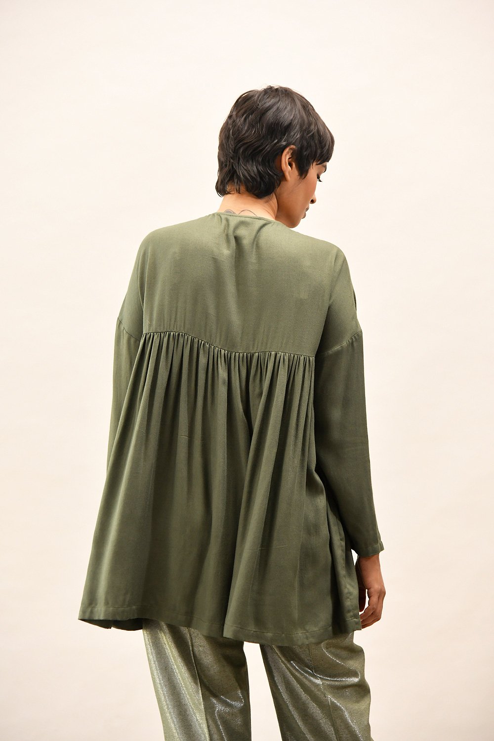 Holly Meadow Top